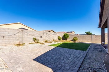 17796 Robin Ln, Surprise, AZ 85387