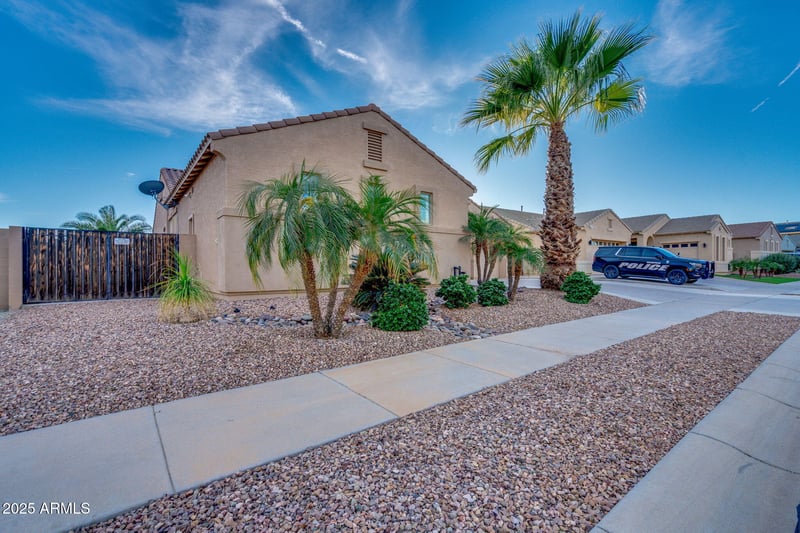 17803 Dreyfus St, Surprise, AZ 85388