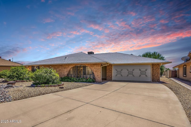 17807 125th Dr, Sun City West, AZ 85375