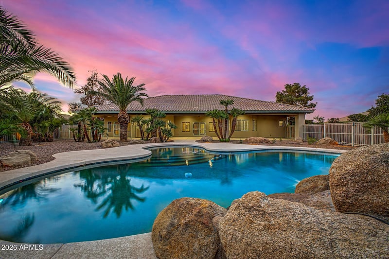 17807 W Stella Ln, Waddell, AZ 85355
