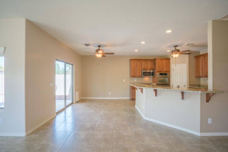 17808 W Ivy Ln, Surprise, AZ 85388