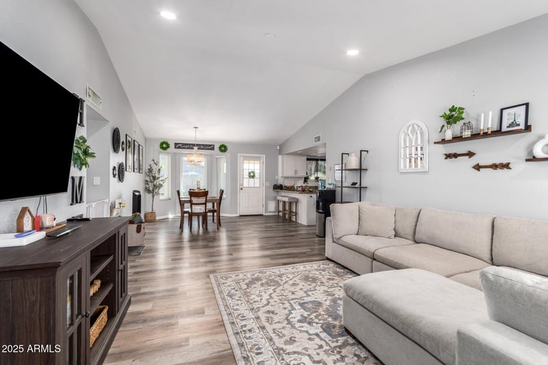 17809 34th Ave, Phoenix, AZ 85053