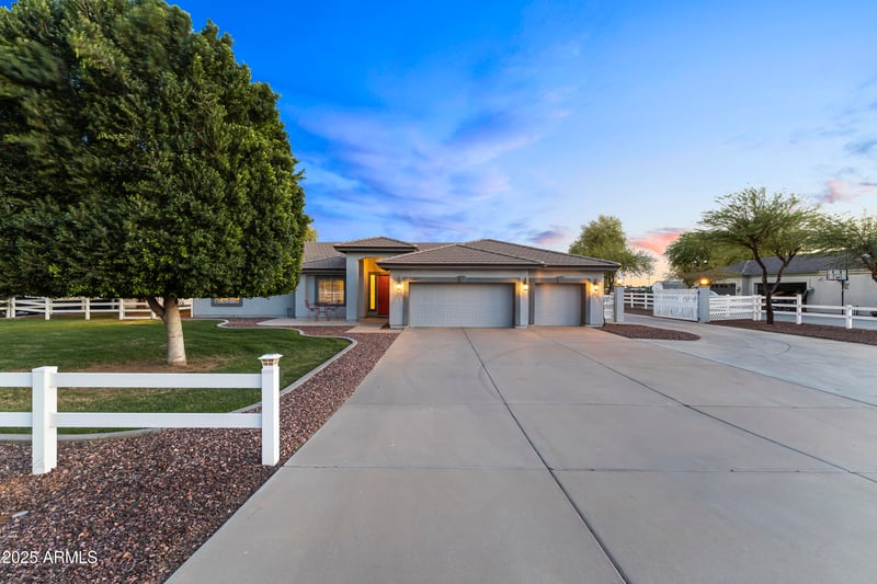 17809 Claremont St, Waddell, AZ 85355