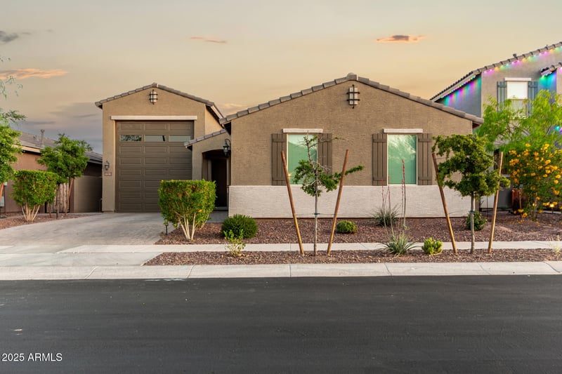 17813 Pinnacle Vista Dr, Surprise, AZ 85387