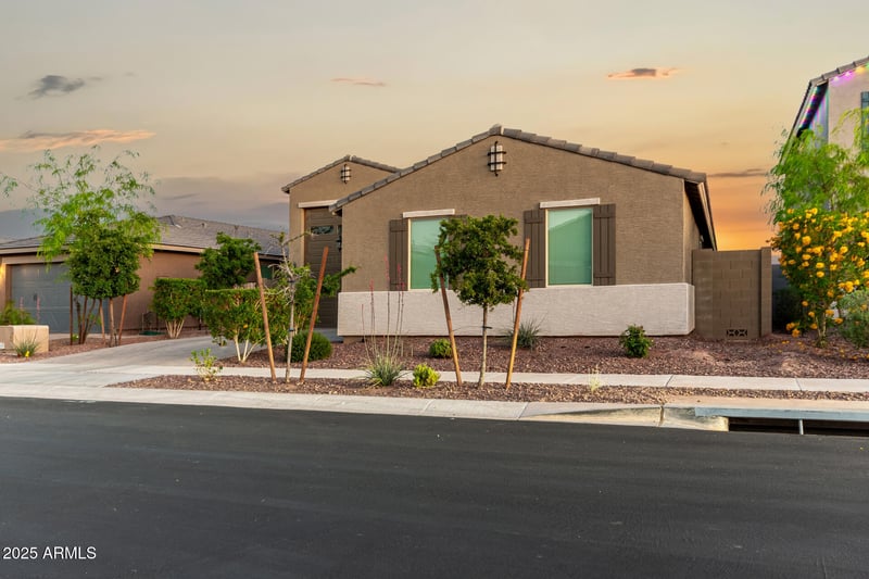 17813 Pinnacle Vista Dr, Surprise, AZ 85387
