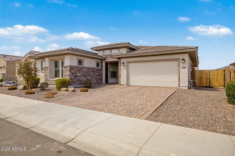 17814 W Medlock Dr, Litchfield Park, AZ 85340