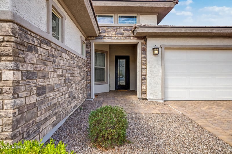 17814 W Medlock Dr, Litchfield Park, AZ 85340