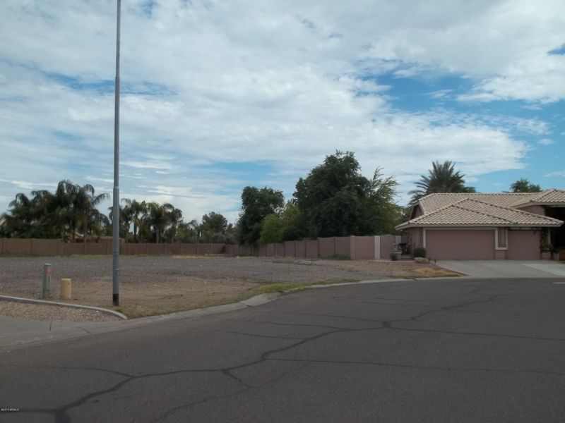 17817 N 75th Dr #236, Glendale, AZ 85308