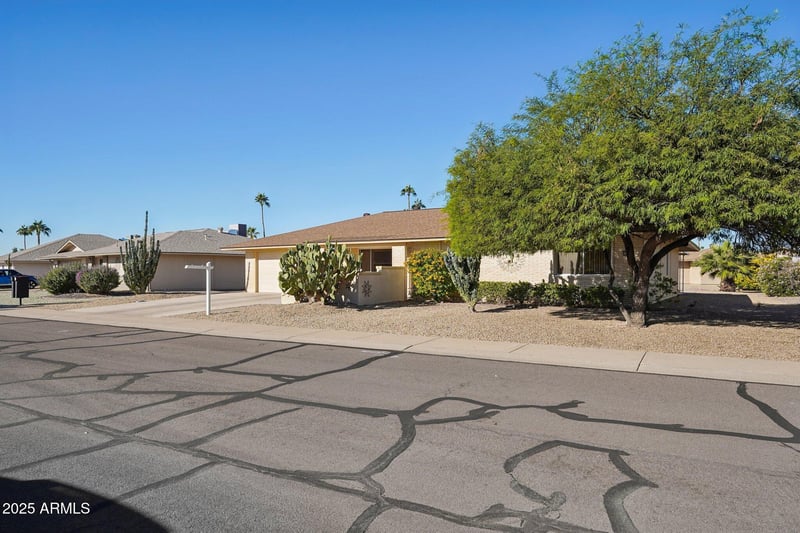 17818 Buntline Dr, Sun City West, AZ 85375