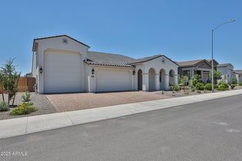 17819 Georgia Ave, Litchfield Park, AZ 85340