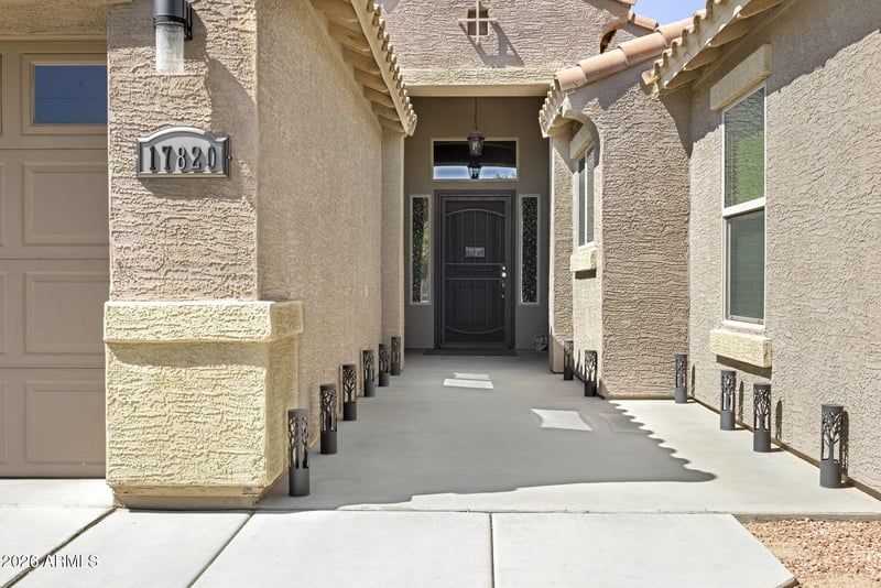 17820 Charter Oak Rd, Surprise, AZ 85388