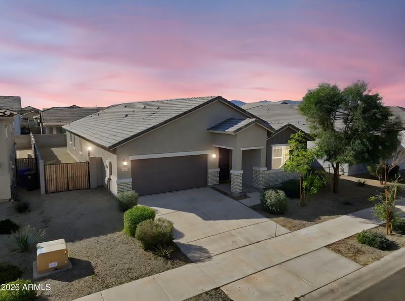 17821 Villa Hermosa Ln, Surprise, AZ 85387