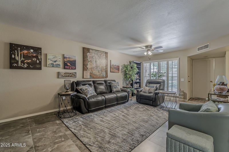 17823 99th Dr, Sun City, AZ 85373