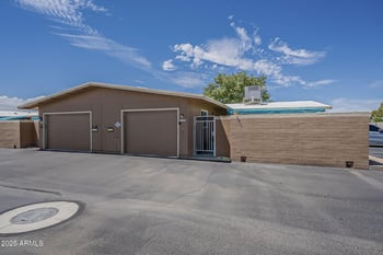 17823 99th Dr, Sun City, AZ 85373