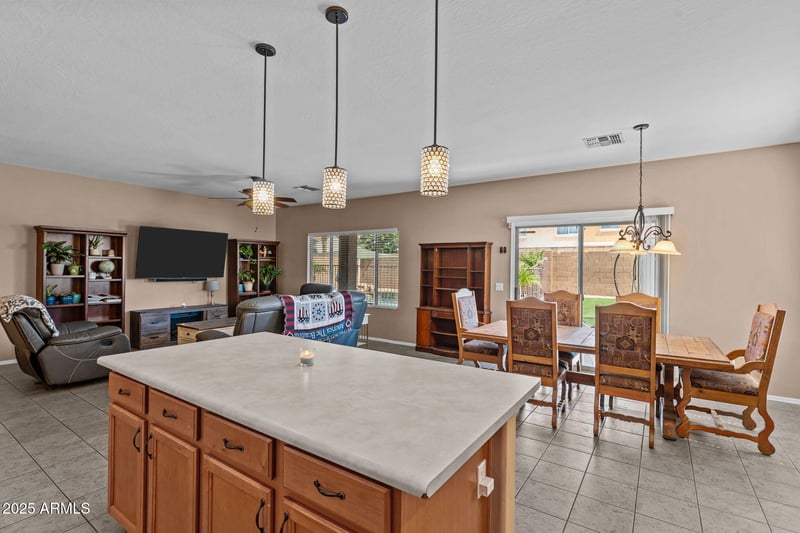 17826 Port Royale Ln, Surprise, AZ 85388