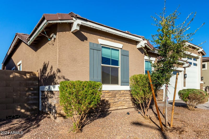 17826 Straight Arrow Ln, Surprise, AZ 85387