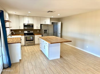 17828 48th Dr, Glendale, AZ 85308