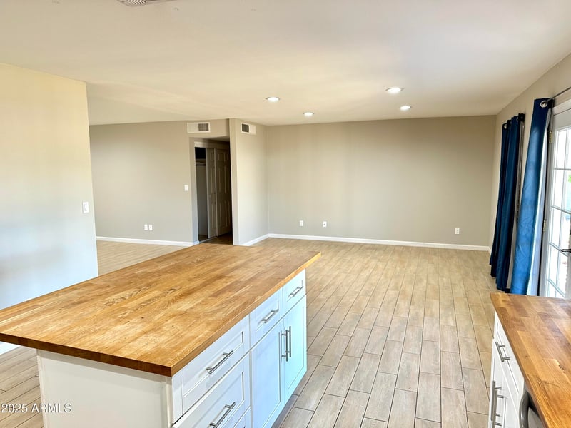 17828 48th Dr, Glendale, AZ 85308