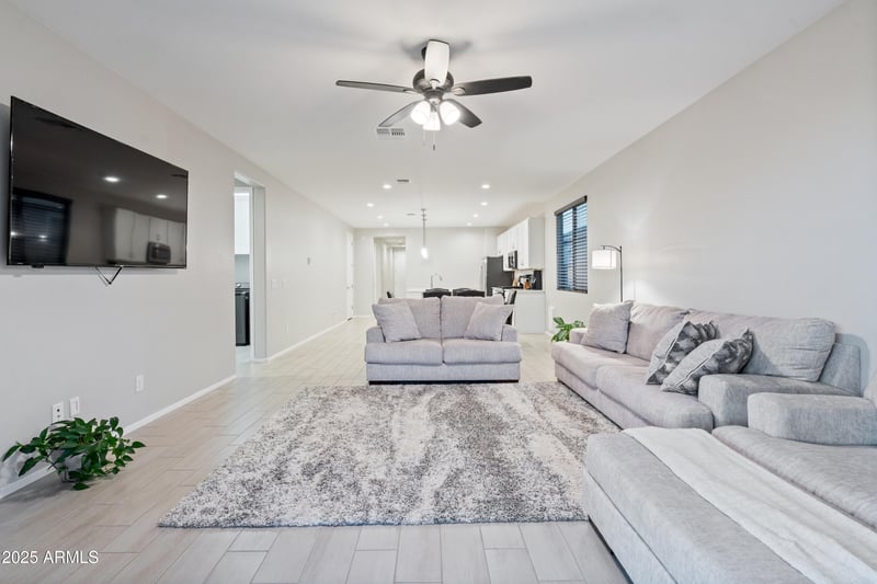 17829 Red Fox Rd, Surprise, AZ 85387