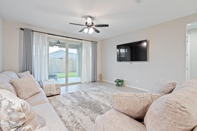 17829 Red Fox Rd, Surprise, AZ 85387