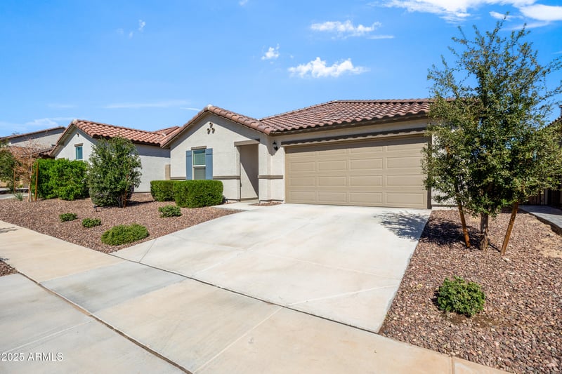 17832 Oberlin Way, Surprise, AZ 85387