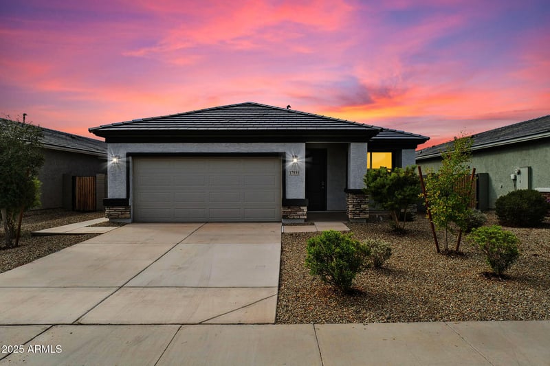 17833 Daley Ln, Surprise, AZ 85387