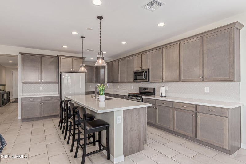 17833 Sapium Way, Goodyear, AZ 85338