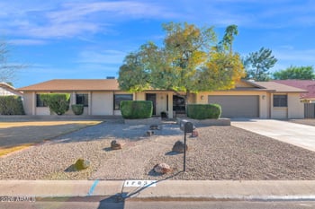 17837 75th Dr, Glendale, AZ 85308