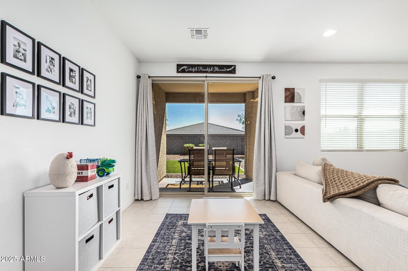 17837 Pinnacle Vista Dr, Surprise, AZ 85387