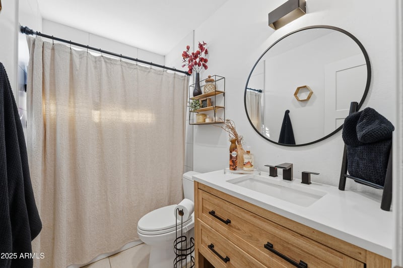 17838 57th Ave, Glendale, AZ 85308