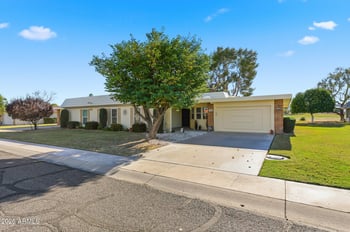 17840 102nd Dr, Sun City, AZ 85373