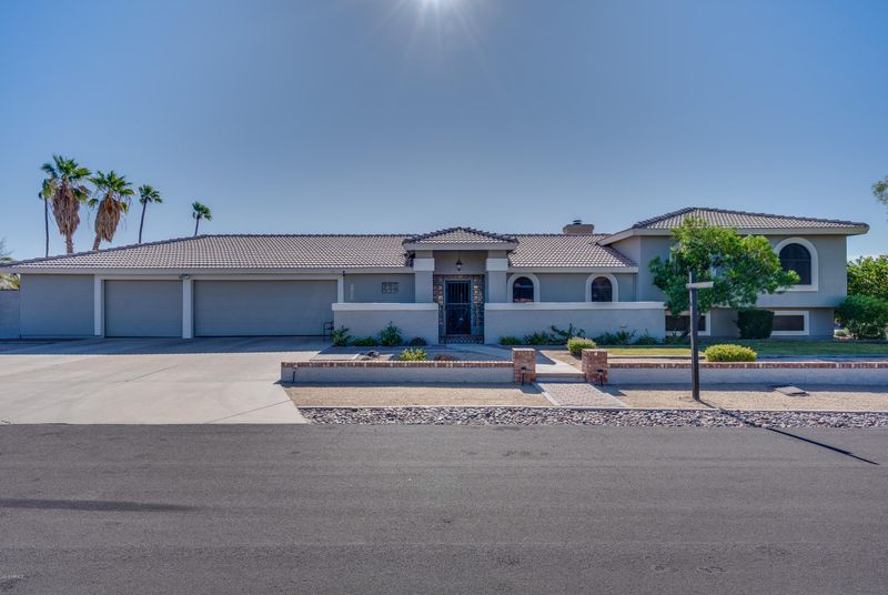 17843 N Everson Dr, Glendale, AZ 85308