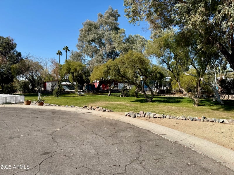 17847 17th St, Phoenix, AZ 85022