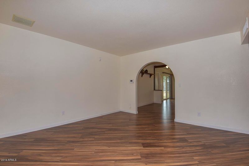 17849 N 57th Dr, Glendale, AZ 85308