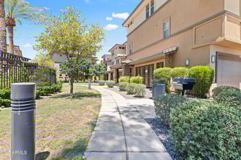 17850 68th St #1017, Phoenix, AZ 85054