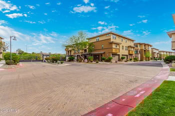 17850 68th St #1103, Phoenix, AZ 85054