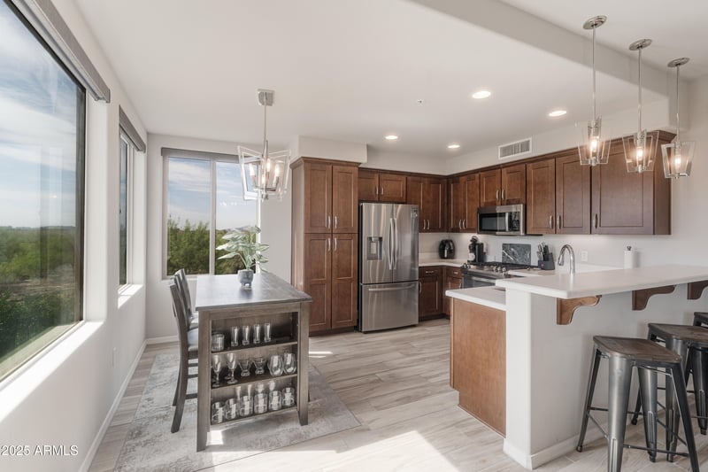 17850 68th St #2045, Phoenix, AZ 85054