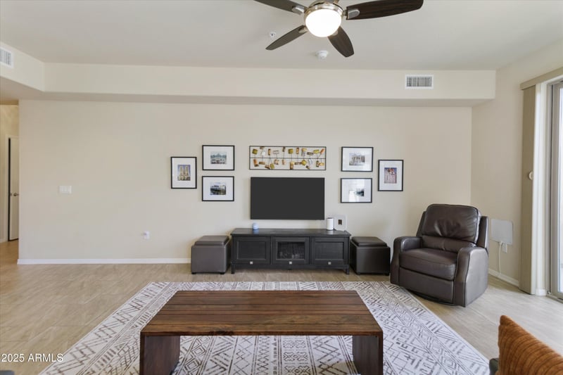 17850 68th St #2088, Phoenix, AZ 85054