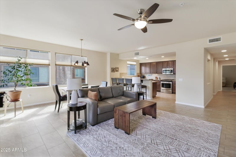 17850 68th St #2088, Phoenix, AZ 85054