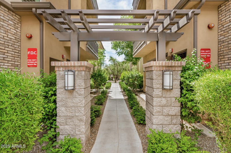 17850 68th St #3097, Phoenix, AZ 85054