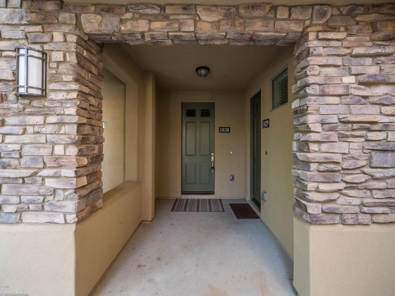 17850 N 68th St #1030, Phoenix, AZ 85054
