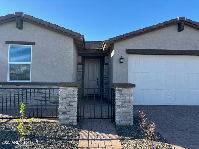 17851 Elm St, Goodyear, AZ 85395