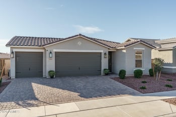 17851 Red Fox Rd, Surprise, AZ 85387