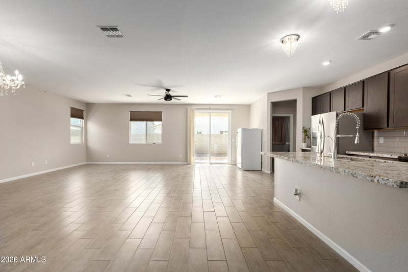 17851 Villa Hermosa Ln, Surprise, AZ 85387