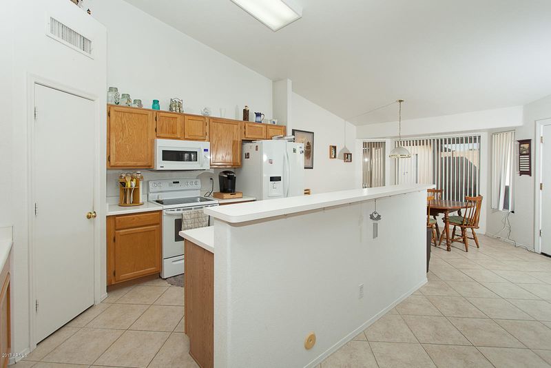 17852 N 83rd Dr, Peoria, AZ 85382