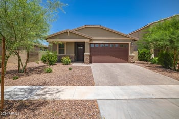 17864 Fetlock Trl, Surprise, AZ 85387