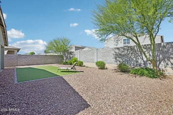 17864 Fetlock Trl, Surprise, AZ 85387