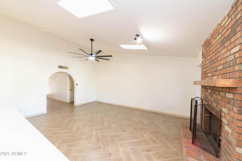 17866 44th Ave, Glendale, AZ 85308