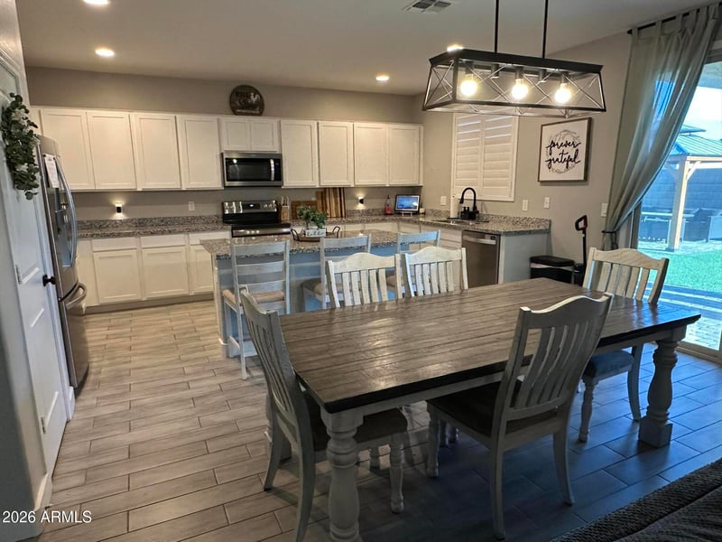 17867 W Jessie Ln, Surprise, AZ 85387