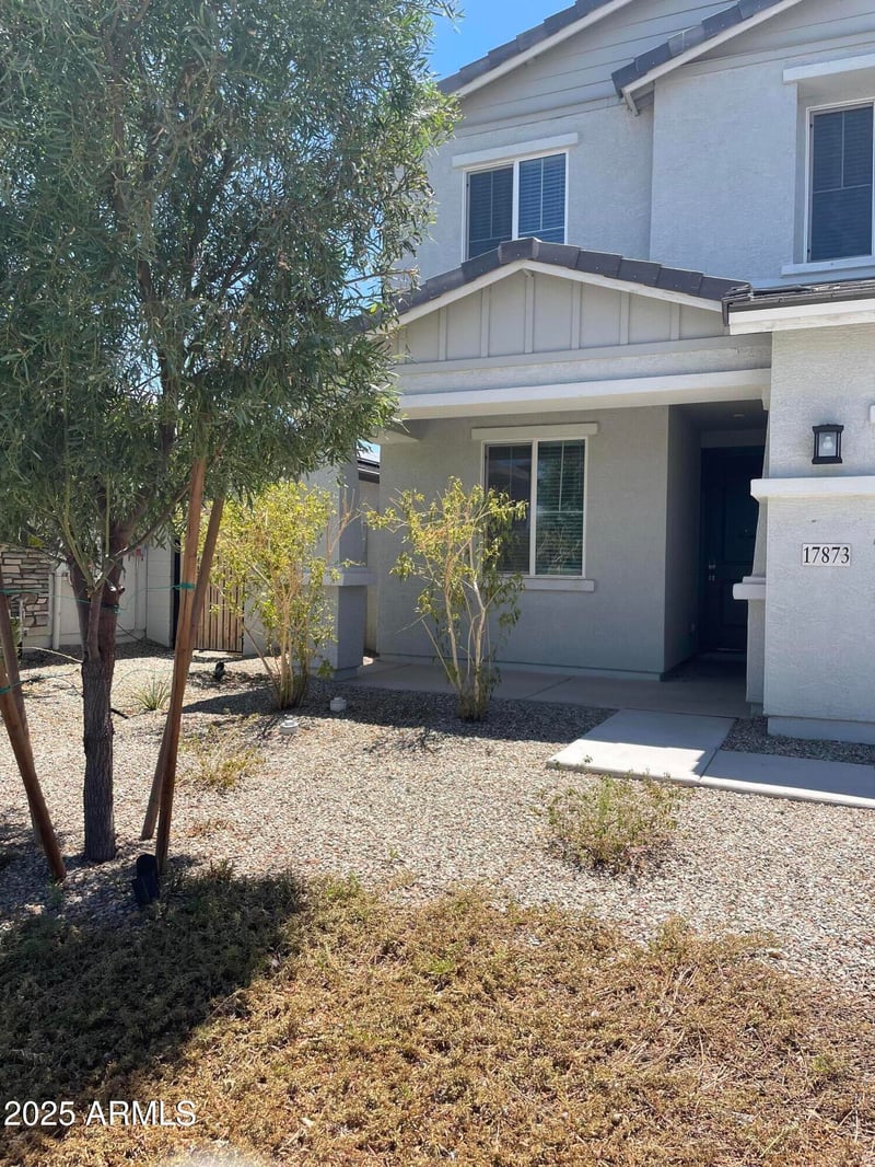 17873 Via De Luna Dr, Surprise, AZ 85387